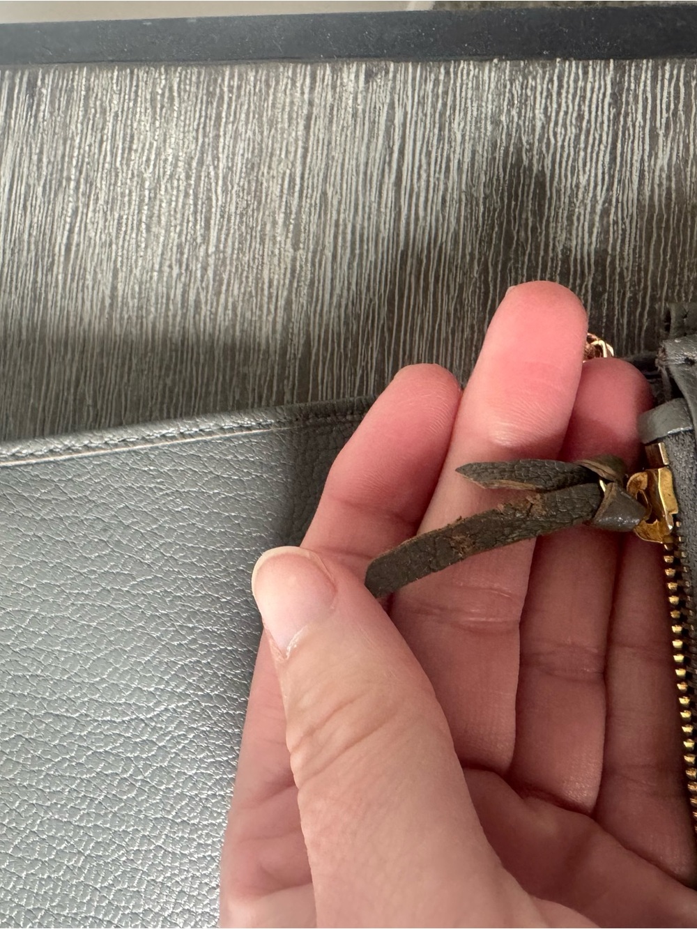 Balenciaga Giant Gray Leather Wallet with COA Non Branded Chain Included - Picture 12 of 12